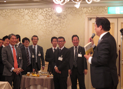 抽選会の様子.png