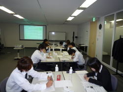 2009_030c_2_h.jpg