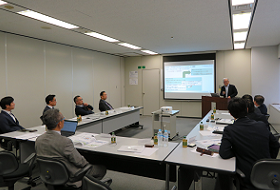 情報交換会の様子①.png