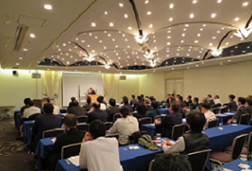 講演会の様子.png