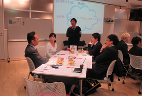 懇親会の様子1213.png