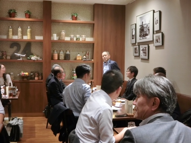 懇親会全体.jpg